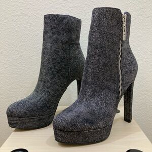 Guess Dejah Glitter Finish Charcoal Grey Platform Booties with Side Zip Size 6
